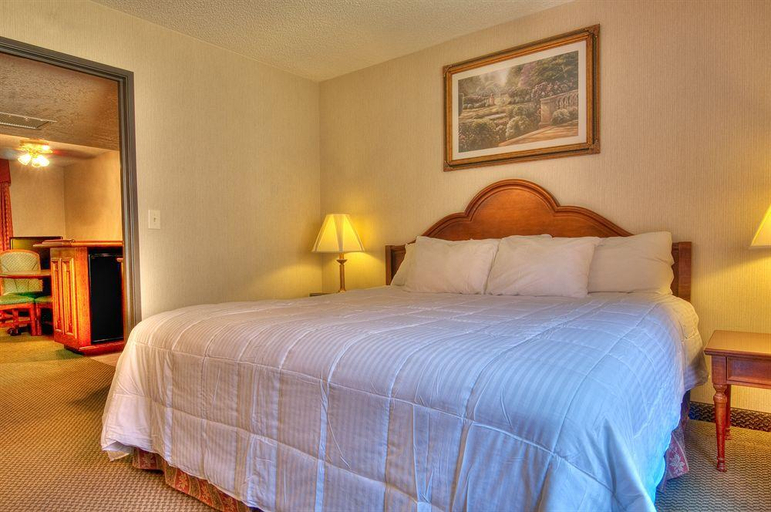 Bedroom 3, MCM Elegante Suites Abilene, Taylor
