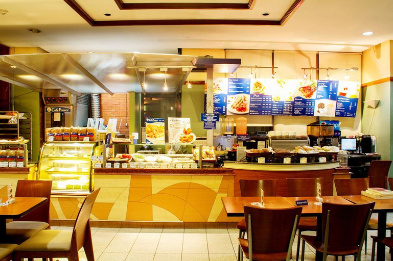 Food & Drinks 5, AIM Conference Center Manila, Makati City