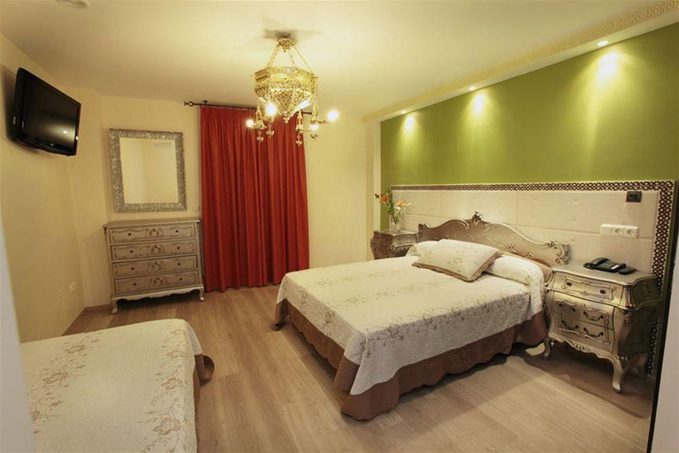 Bedroom 3, Hotel Casablanca, Granada