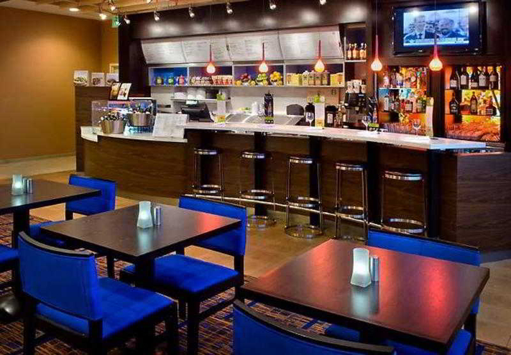 Food & Drinks 5, Courtyard by Marriott Newark Downtown, Newark