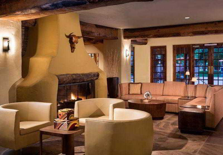 Public Area 2, Courtyard Albuquerque, Bernalillo