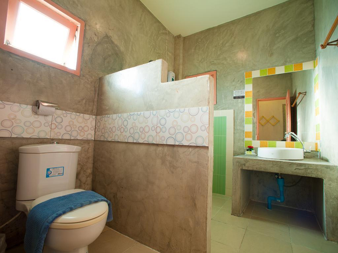 Bathroom 5, Baan Chokdee Pai Resort, Pai