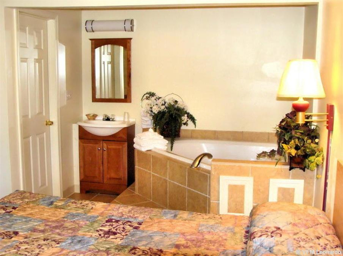 Public Area 3, Gold Star Inn & Suites, New London