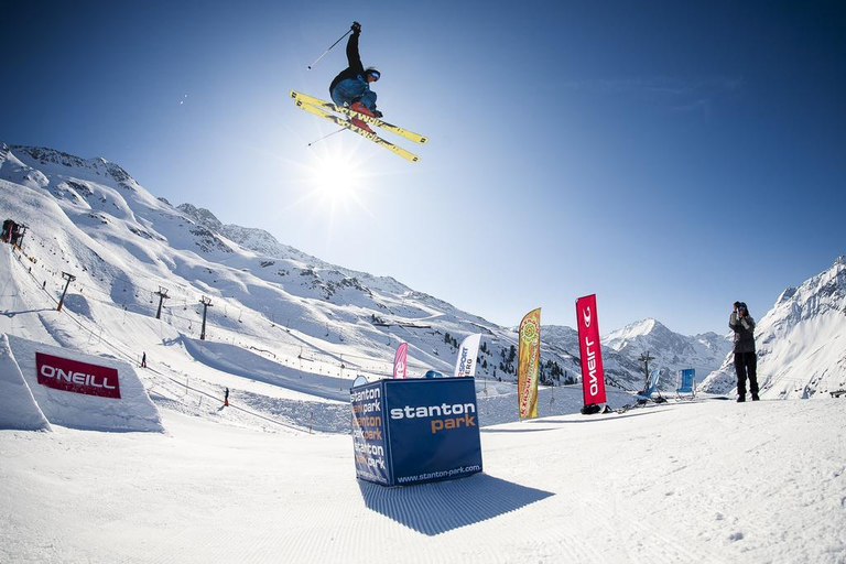 Exterior & Views 2, "Quality Hosts Arlberg" Hotel Lux Alpinae, Landeck