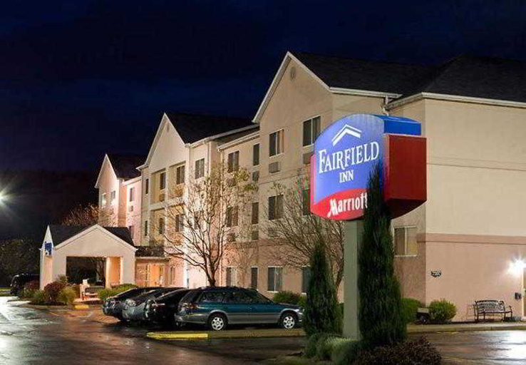 Public Area 2, Fairfield Inn & Suites Youngstown Boardman/Poland, Mahoning