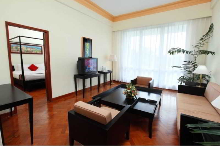 Bedroom 3, Inya Lake Hotel, Yangon