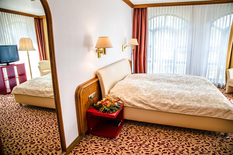 Bedroom 5, Landhaus Hotel Waitz, Offenbach