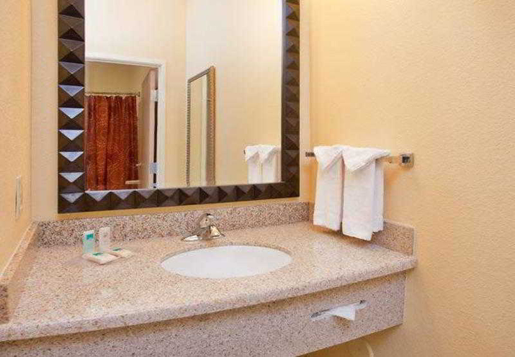 Bathroom 5, SpringHill Suites Tempe at Arizona Mills Mall, Maricopa