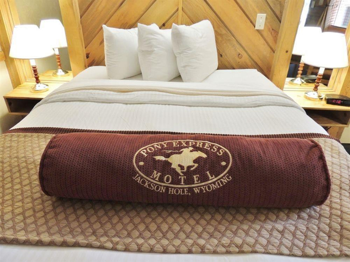 Bedroom 3, Pony Express Motel, Teton