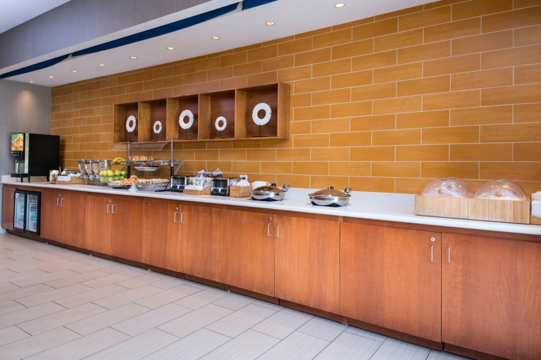 Food & Drinks 5, Springhill Suites By Marriott Pittsburgh Southside, Allegheny