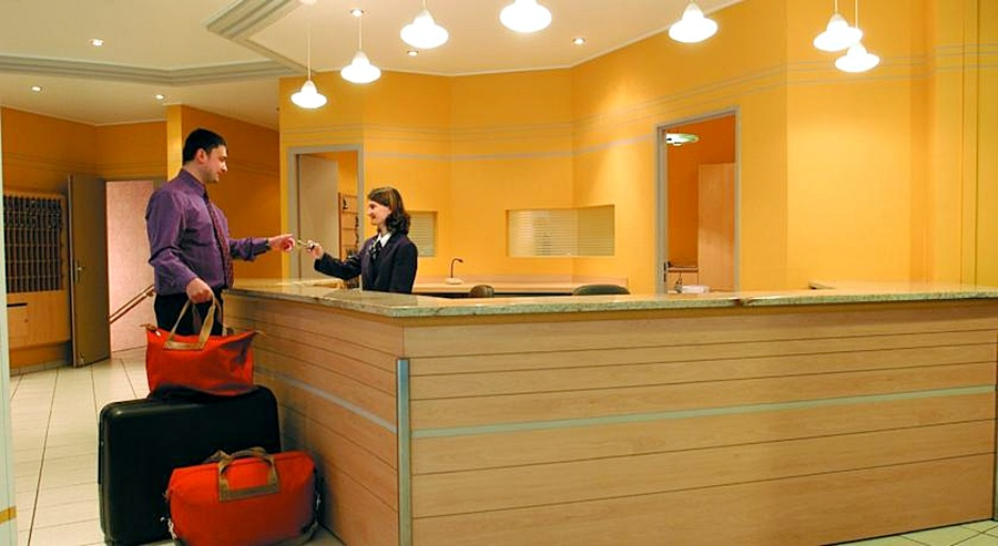 Public Area 3, Hôtel Ariane, Hautes-Pyrénées