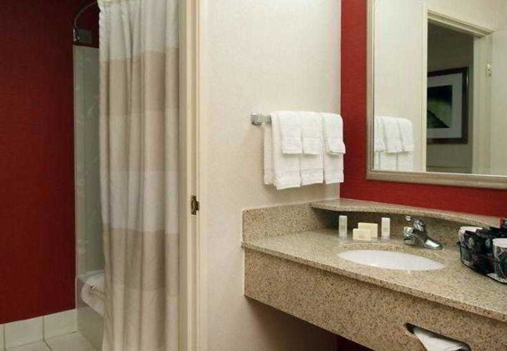 Bathroom 5, Courtyard by Marriott San Jose South/Morgan Hill, Santa Clara
