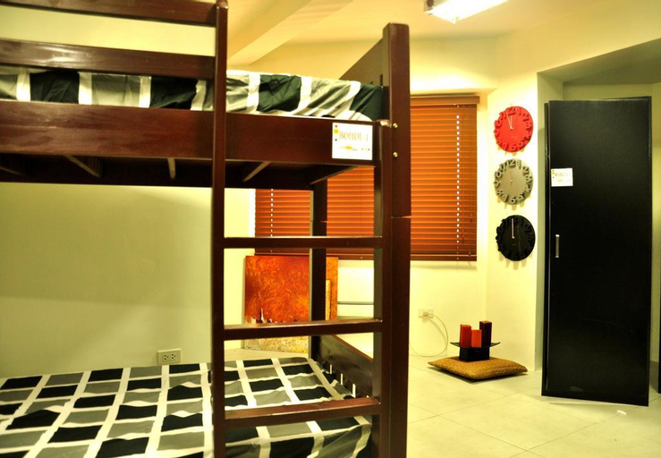 Our Awesome Hostel, Makati City
