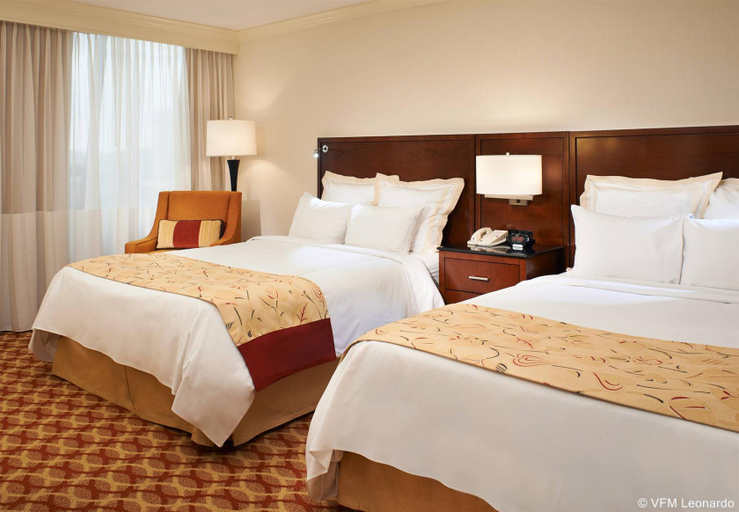 Bedroom 3, Indianapolis Marriott East, Marion