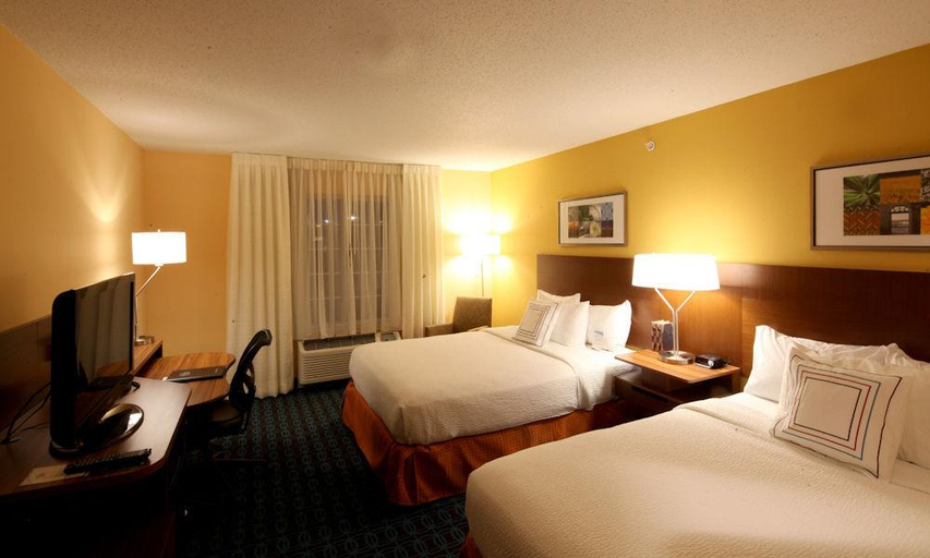 Bedroom 4, Fairfield Inn & Suites by Marriott Cincinnati East, Clermont
