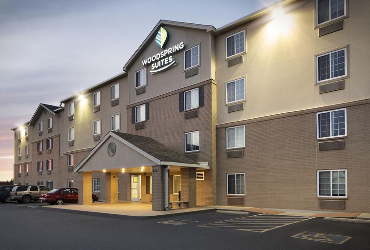 Exterior & Views 2, WoodSpring Suites Fort Worth Fossil Creek, Fort Worth