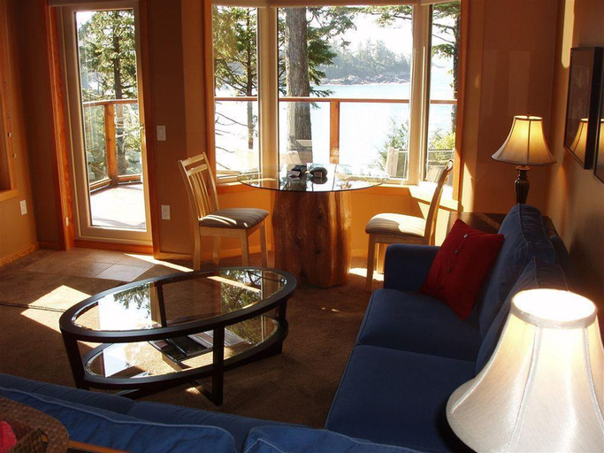 Exterior & Views 5, A Snug Harbour Inn, Alberni-Clayoquot