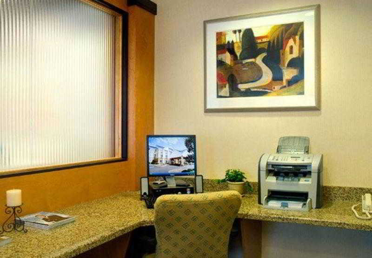 Exterior & Views 3, Fairfield Inn & Suites Indianapolis Northwest, Indianapolis