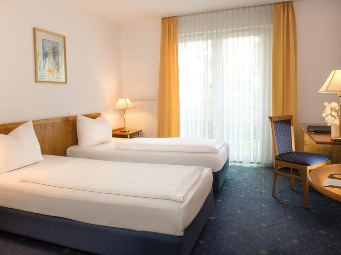 Bedroom 4, Victor's Residenz Gummersbach, Oberbergischer Kreis