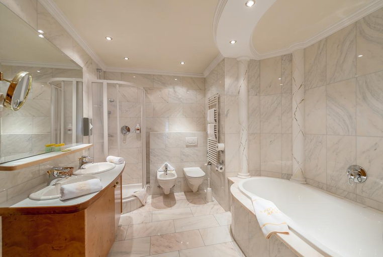 Bathroom, Sporthotel Neustift, Innsbruck Land