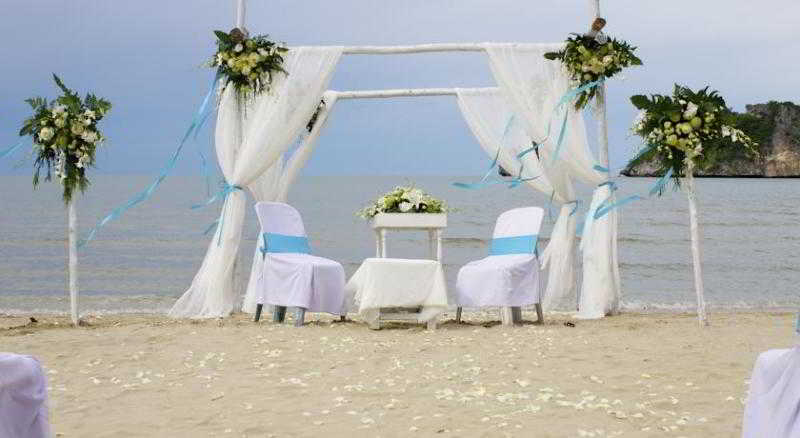Exterior & Views 2, Oriental Beach Pearl Resort, K. Sam Roi Yot