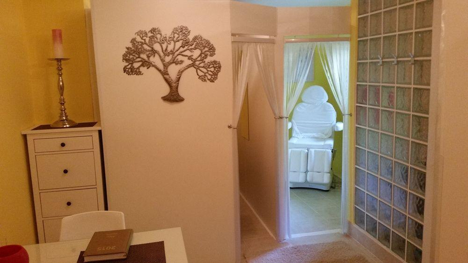 Bathroom 4, Fernblick, Bolzano