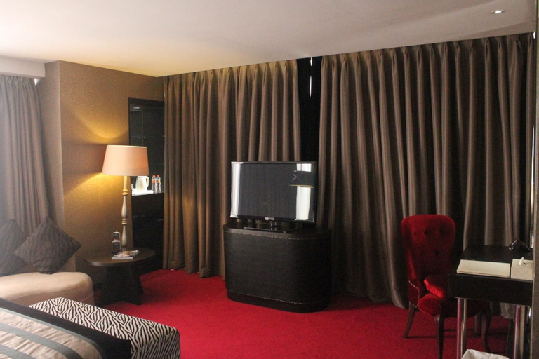 Bedroom 8