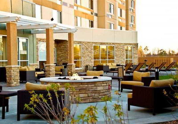 Public Area 2, Courtyard Owensboro, Daviess