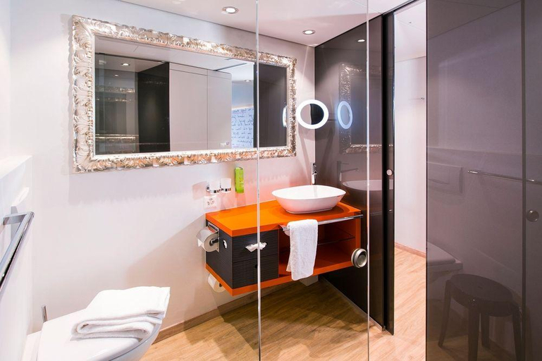 Bedroom 3, Hotel Arte, Olten
