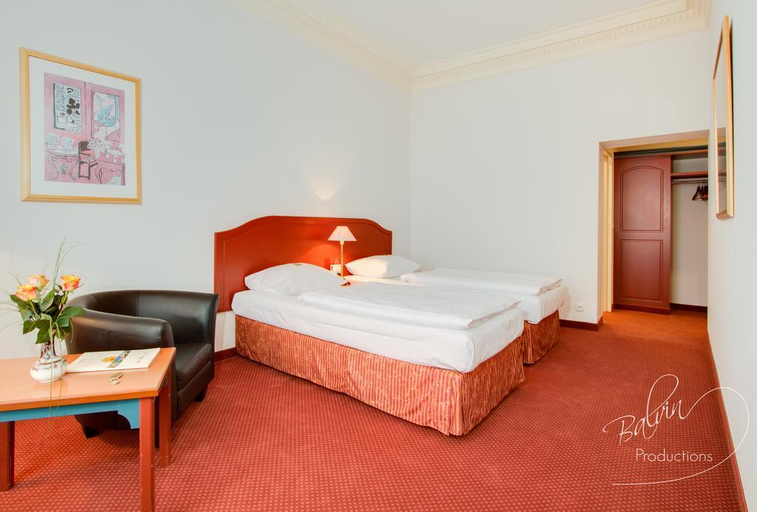Bedroom 3, Hotel Am Goldenen Strauss, Görlitz