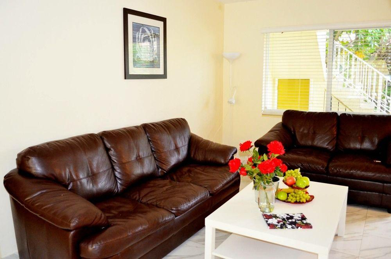 Public Area 3, Ocean Drive Villas, Broward