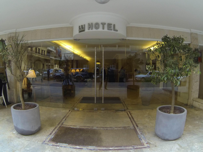 Napoleon Hotel, Beirut