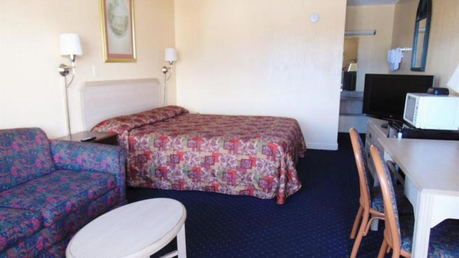 Bedroom 5, Studio 6 Wilmington, New Hanover