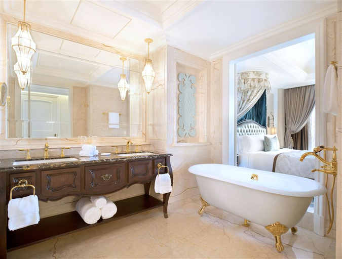 Bathroom 5, The Castle Hotel, A Luxury Collection Hotel, Dalia, Dalian