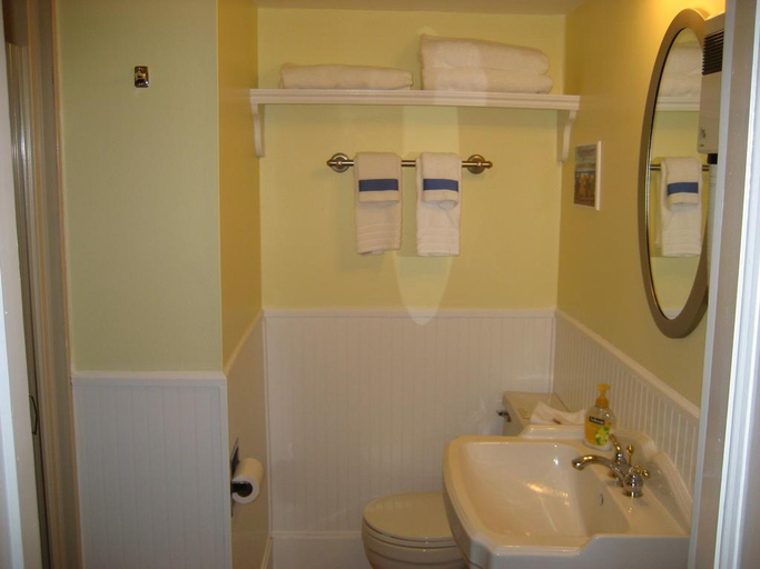 Bathroom, Prince Albert Provincetown, Barnstable
