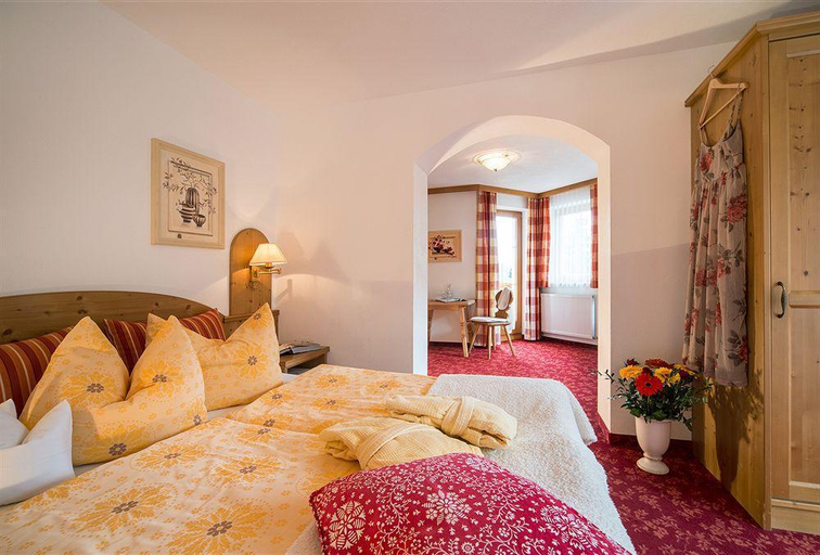 Bedroom 2, Almhof Roswitha, Schwaz