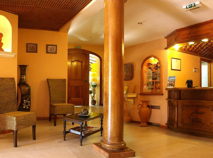 Public Area, Quinta de Lagoa, Mira