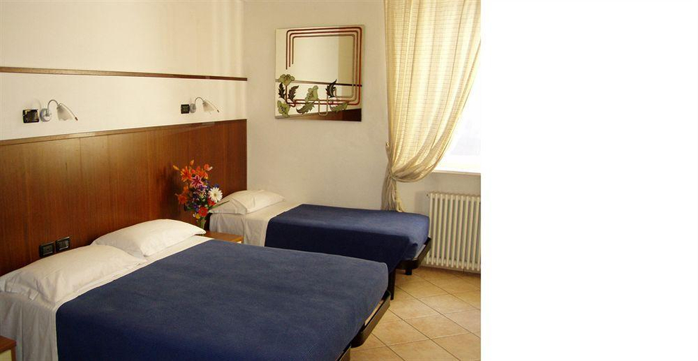 Bedroom 4, Hotel Paradise Airport, Forli' - Cesena