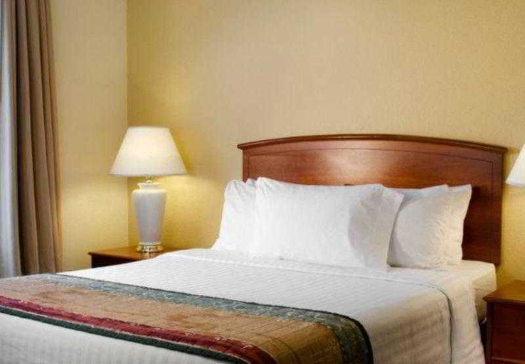Bedroom 3, TownePlace Suites Chicago Elgin/West Dundee, Kane