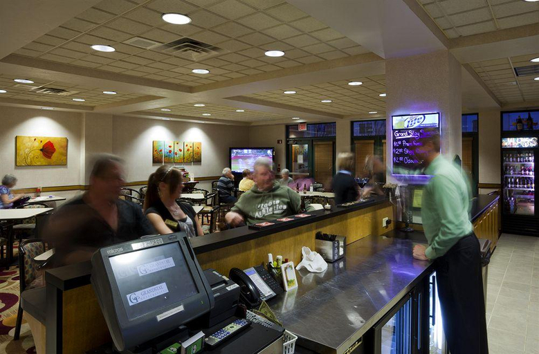 Public Area 2, Grandstay Hotel & Suites Appleton, Outagamie