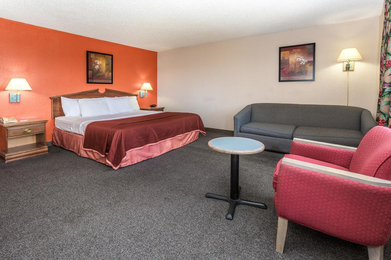 Bedroom 4, Howard Johnson Colorado Springs, El Paso
