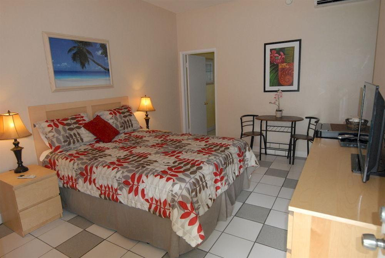 Bedroom 2, The Hotel Deauville, Broward