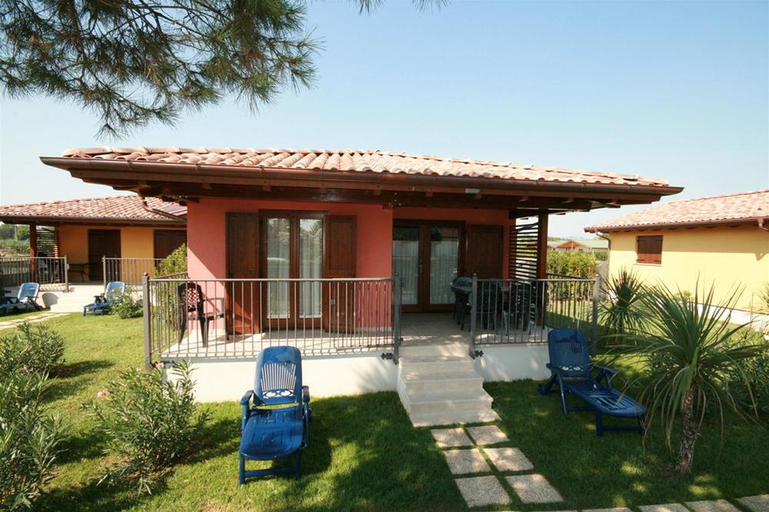 Exterior & Views 2, Centro Vacanze De Angelis, Ancona