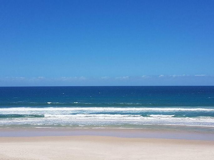 Exterior & Views 5, Surfers Horizons Absolute Beachfront Holiday Apart, Gold Coast