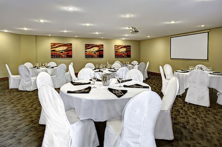 Food & Drinks 4, Stoneridge Mountain Resort, Division No. 15