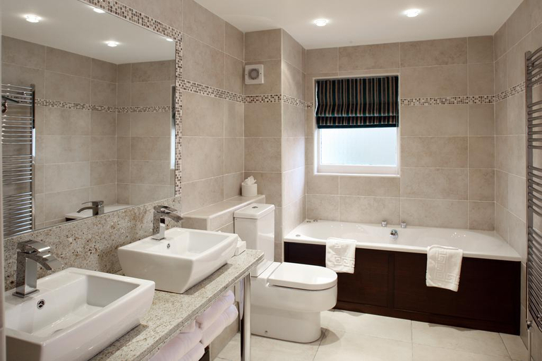 Bathroom 5, Waterfoot, Derry and Strabane