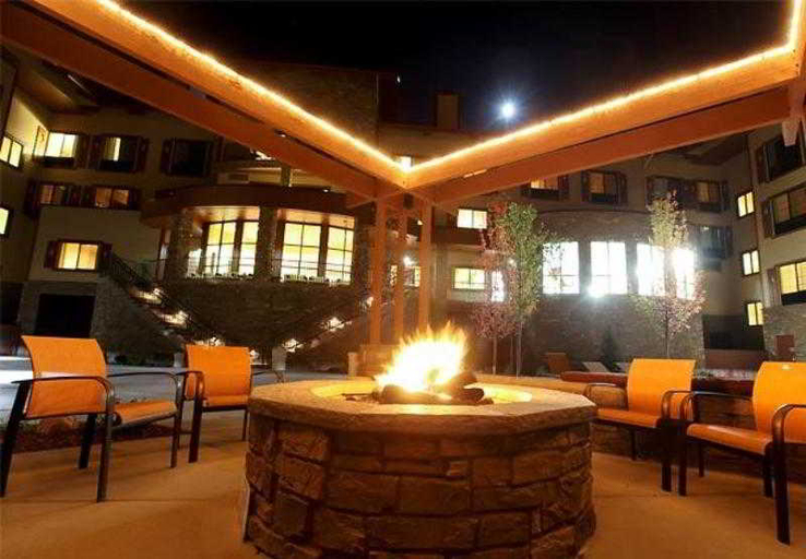 Public Area 3, Courtyard Flagstaff, Coconino