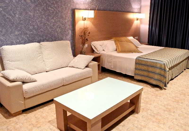 Bedroom 3, Hotel Alba, Valencia