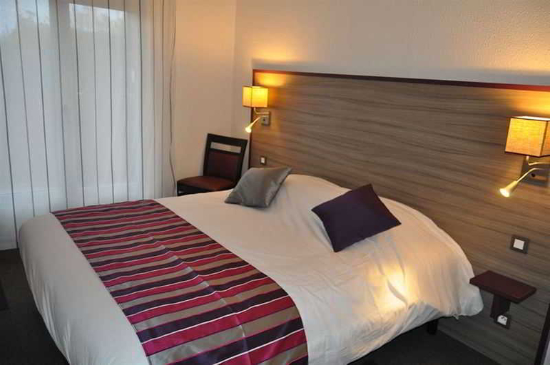 Bedroom 2, Hotel Saintes O'Nice, Charente-Maritime
