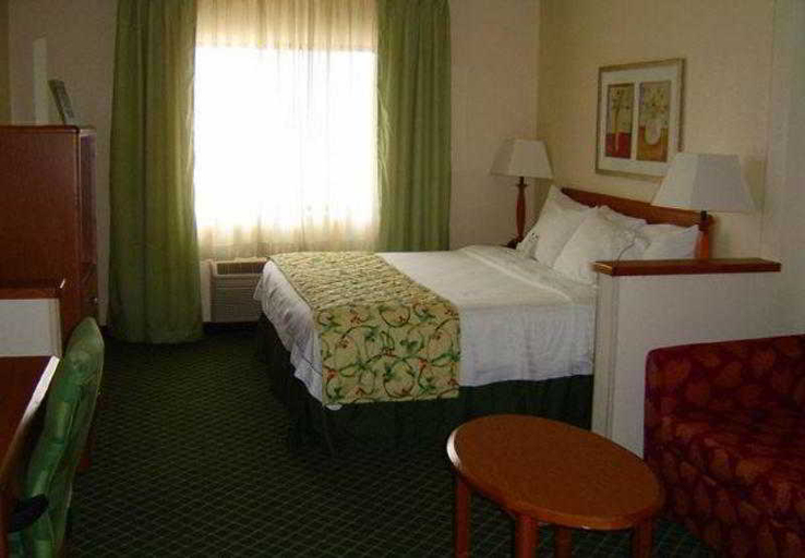 Bedroom 3, Fairfield Inn Muncie, Delaware